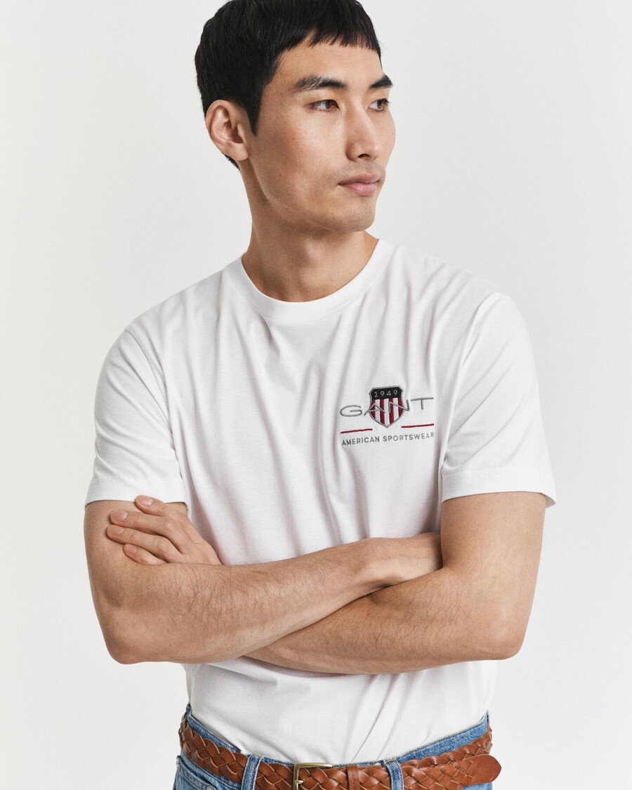 tricou brodat archive shield - alb