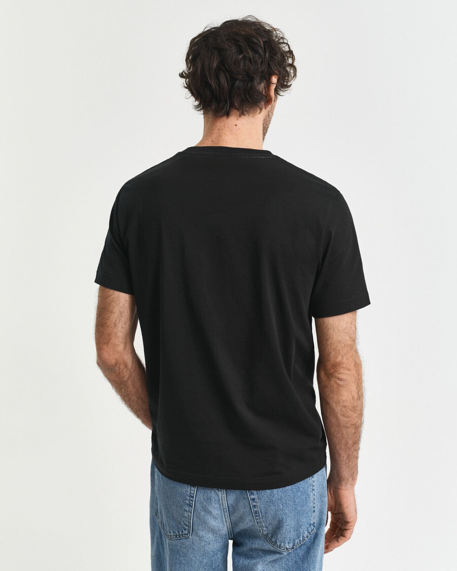 tricou cu scut brodat archive - negru