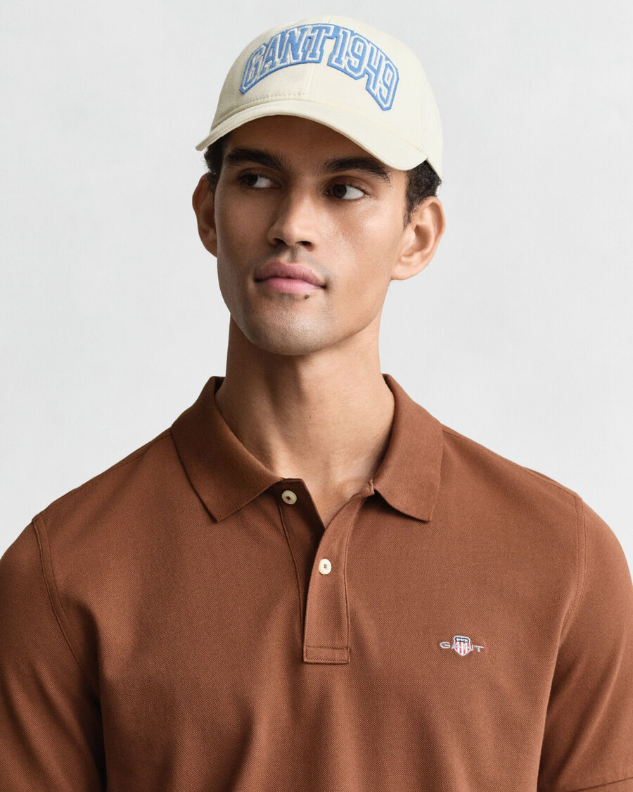 tricou polo shield piqué cu croială regulată - maro mahon