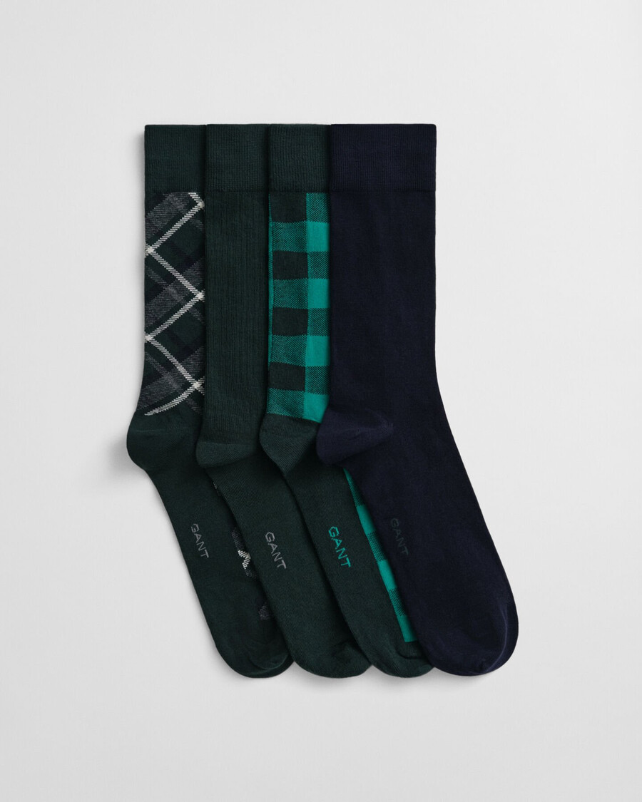 cutie cadou cu 4 șosete în carouri și uni - verde tartan