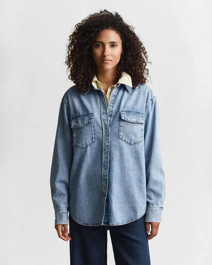 cămașă din denim cu croială relaxată - albastru mediu purtată