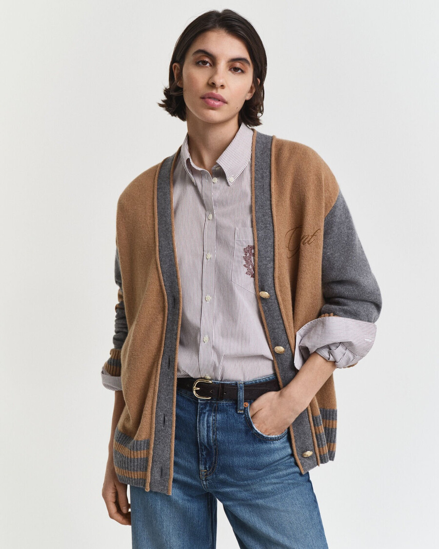 cardigan varsity cu guler în v - maro whisky